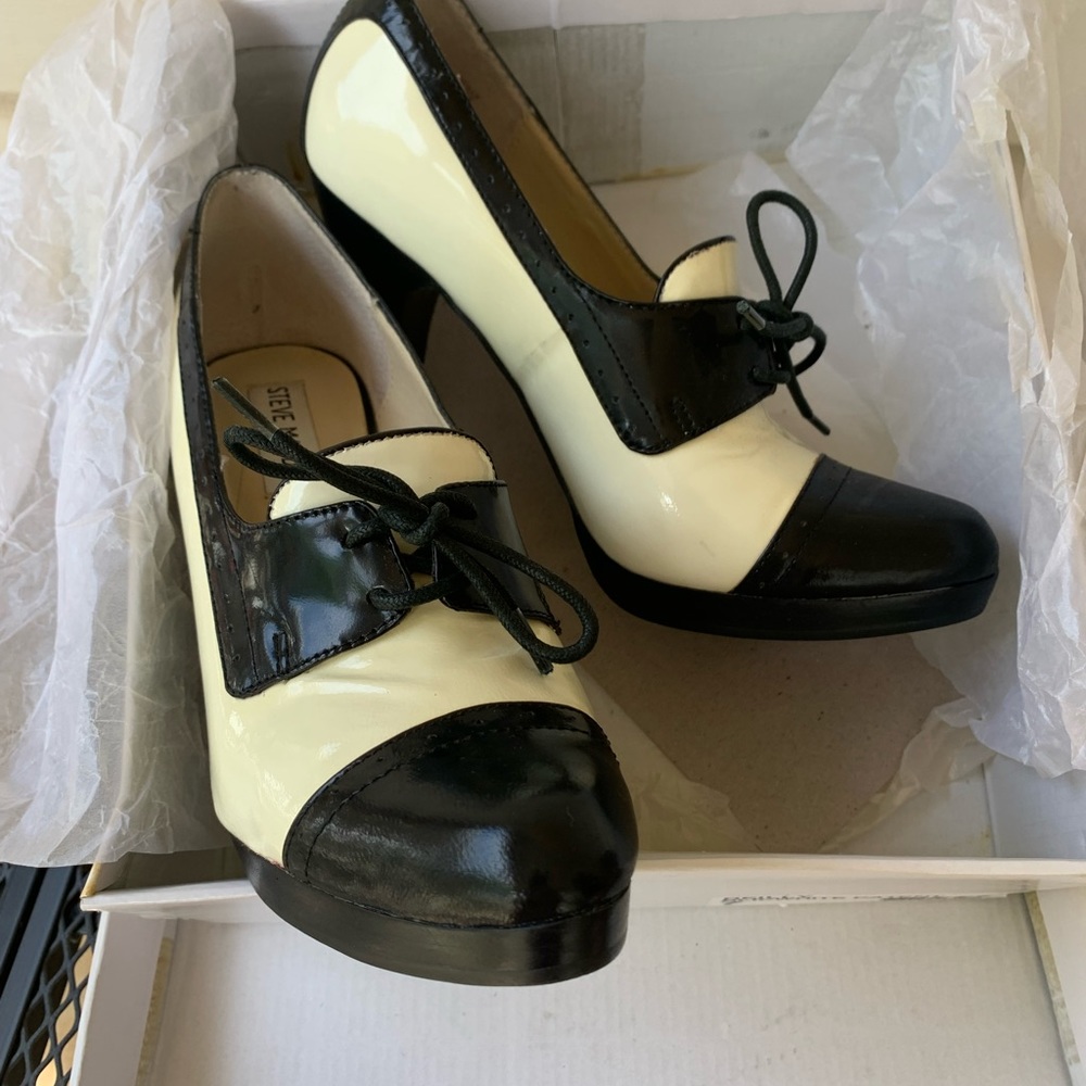 Steve Madden Reilly black/white patent, Size 7,